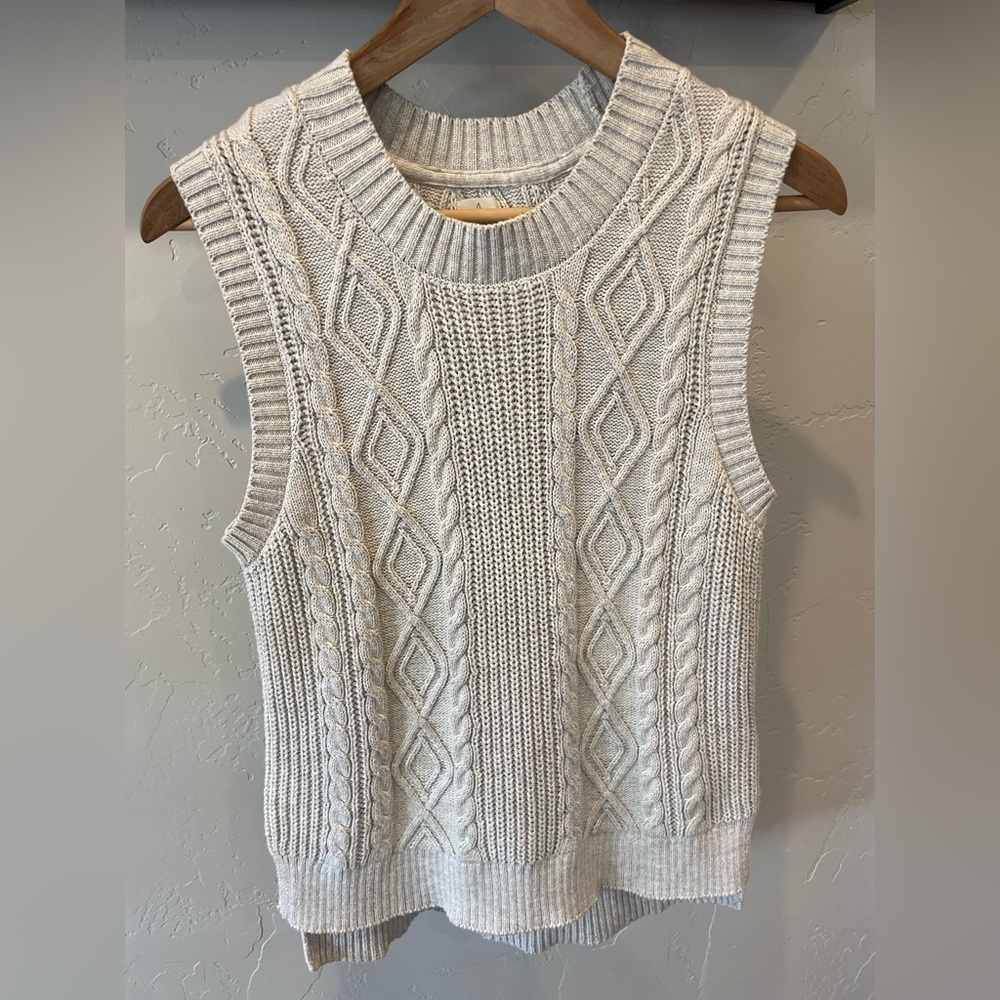Joie cotton Cable Knit Sleeveless top Light Gray size L